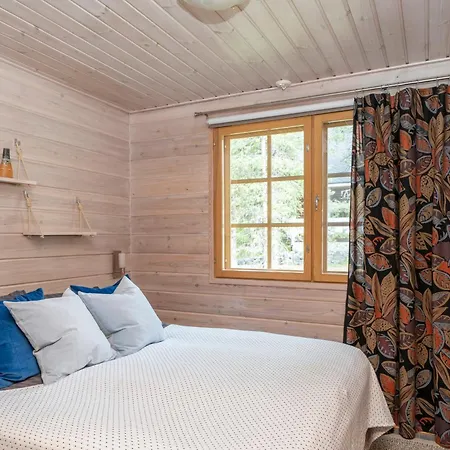 Nyaraló Sinirinta, Ounasvaara