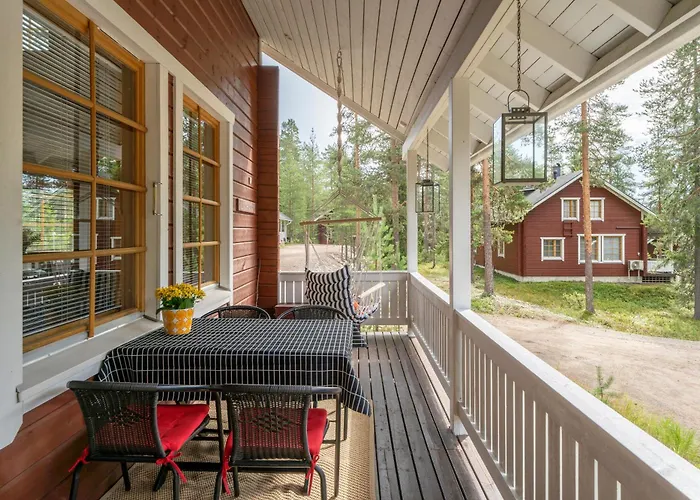 Sinirinta, Ounasvaara 펜션